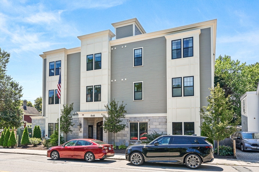 846 Main Street # 4