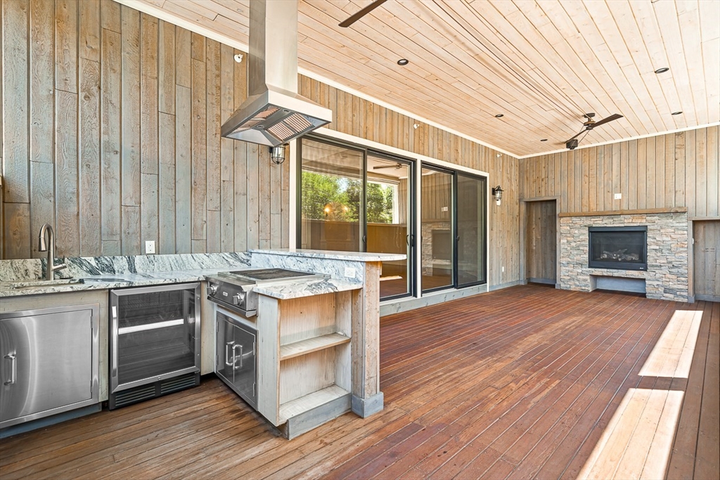 846 Main Street # 4