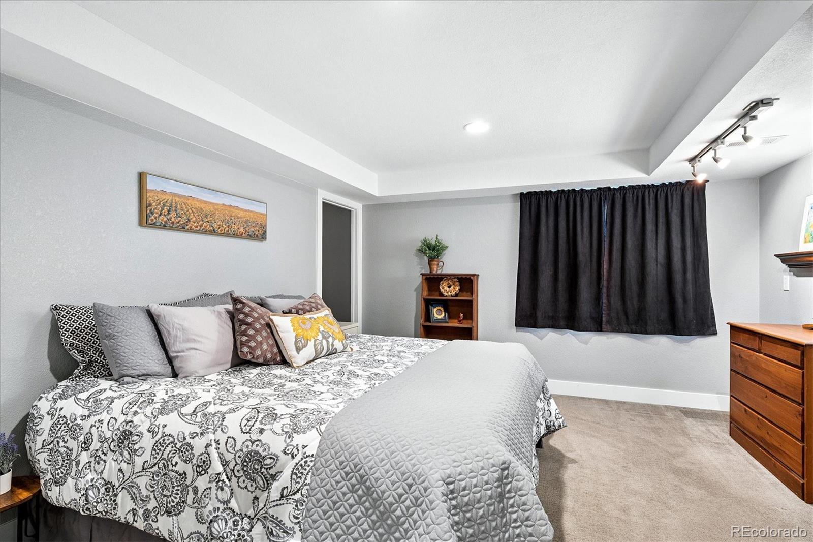 10633 Edgemont Court