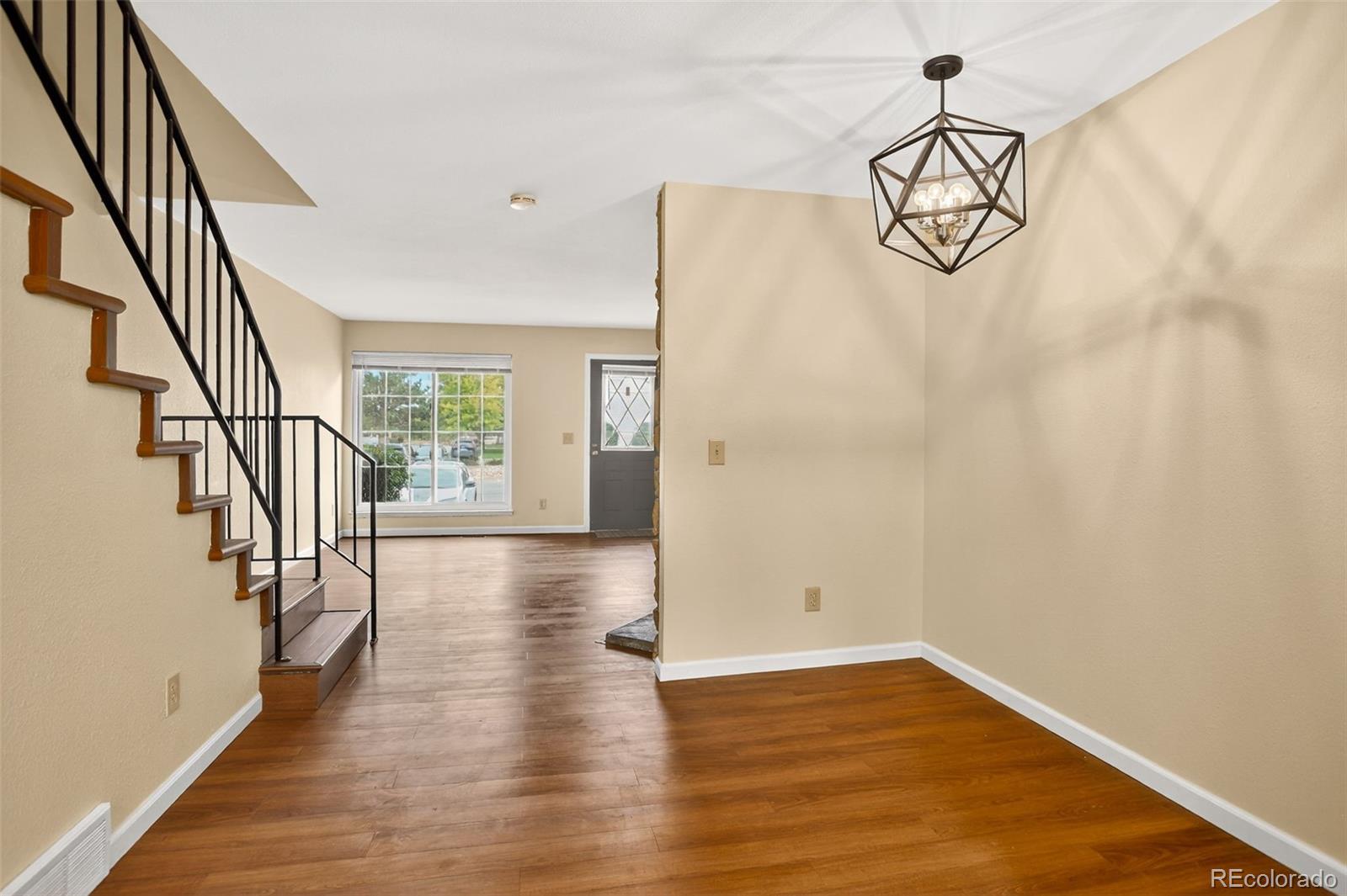 8850 W Dartmouth Place