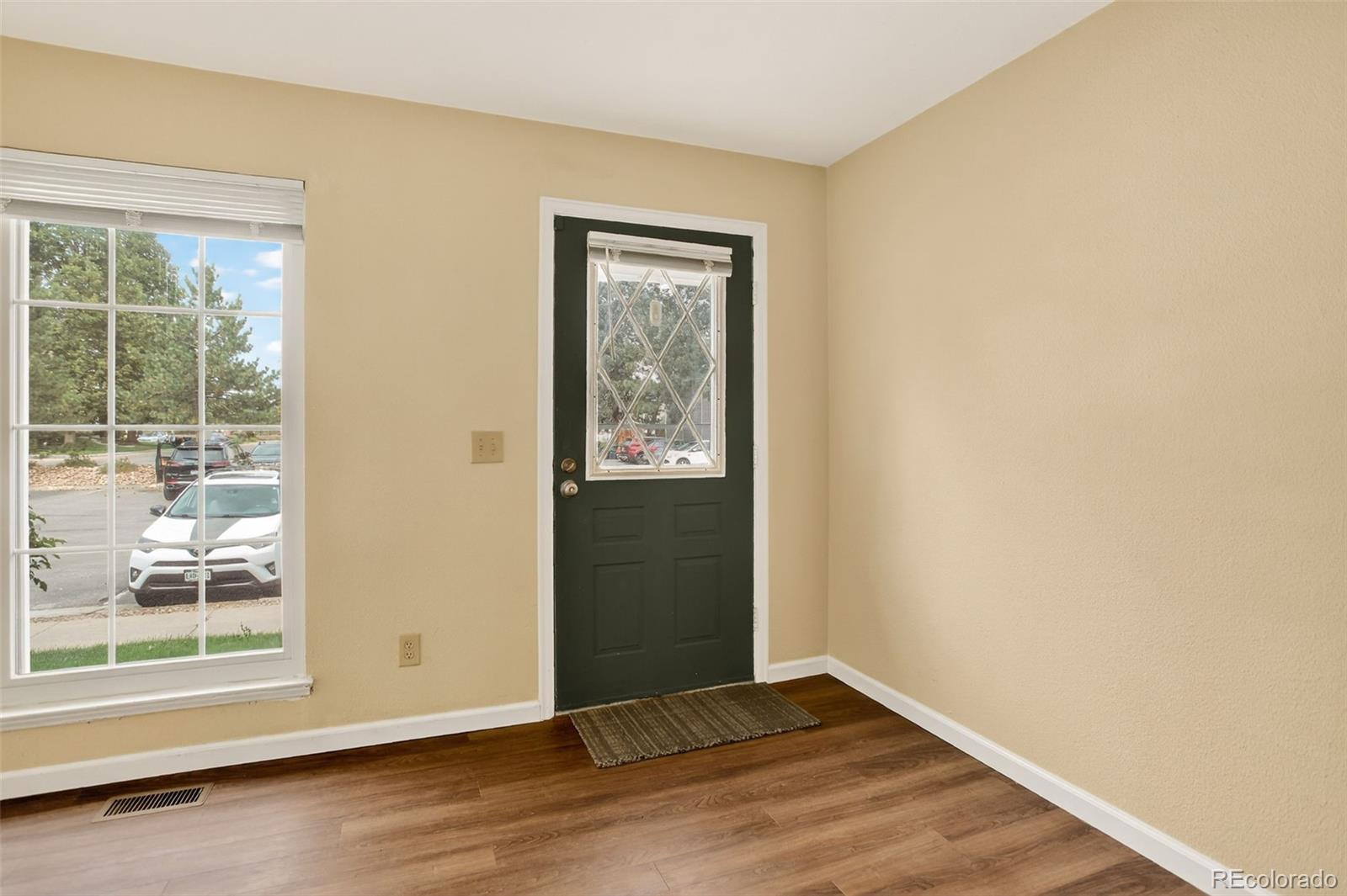 8850 W Dartmouth Place