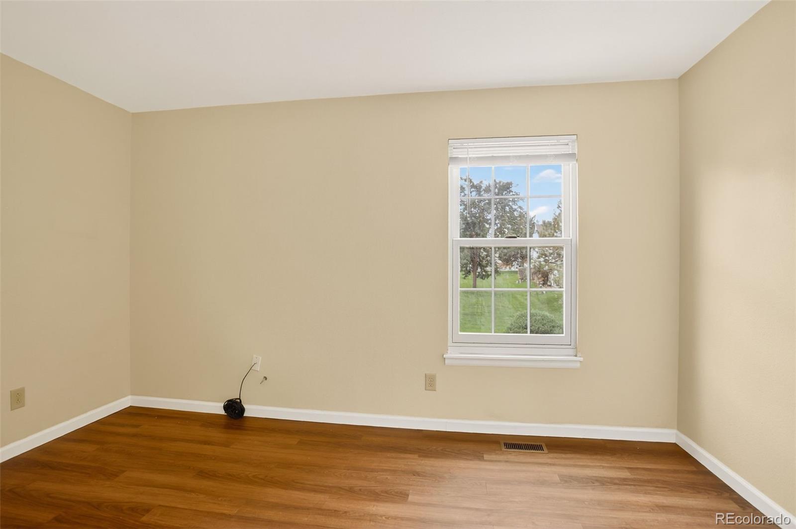 8850 W Dartmouth Place