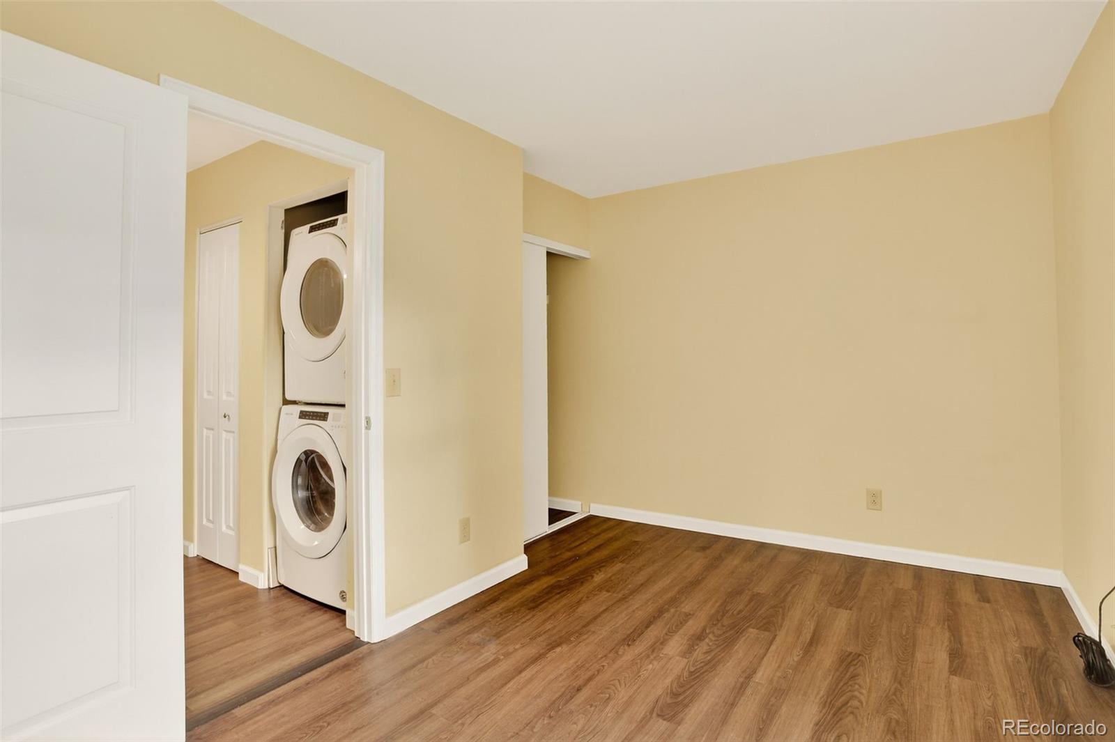 8850 W Dartmouth Place