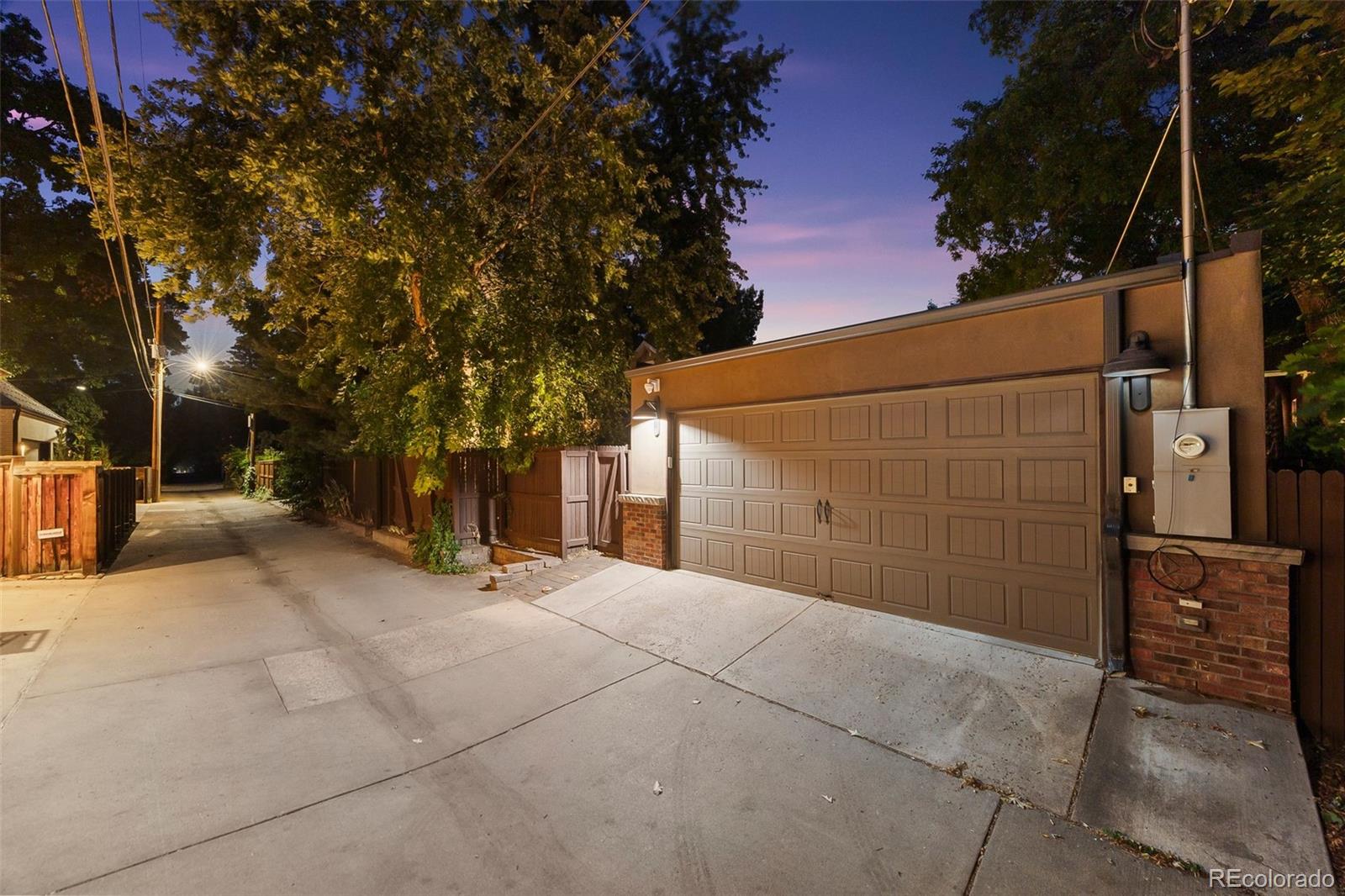 1233 S Williams Street