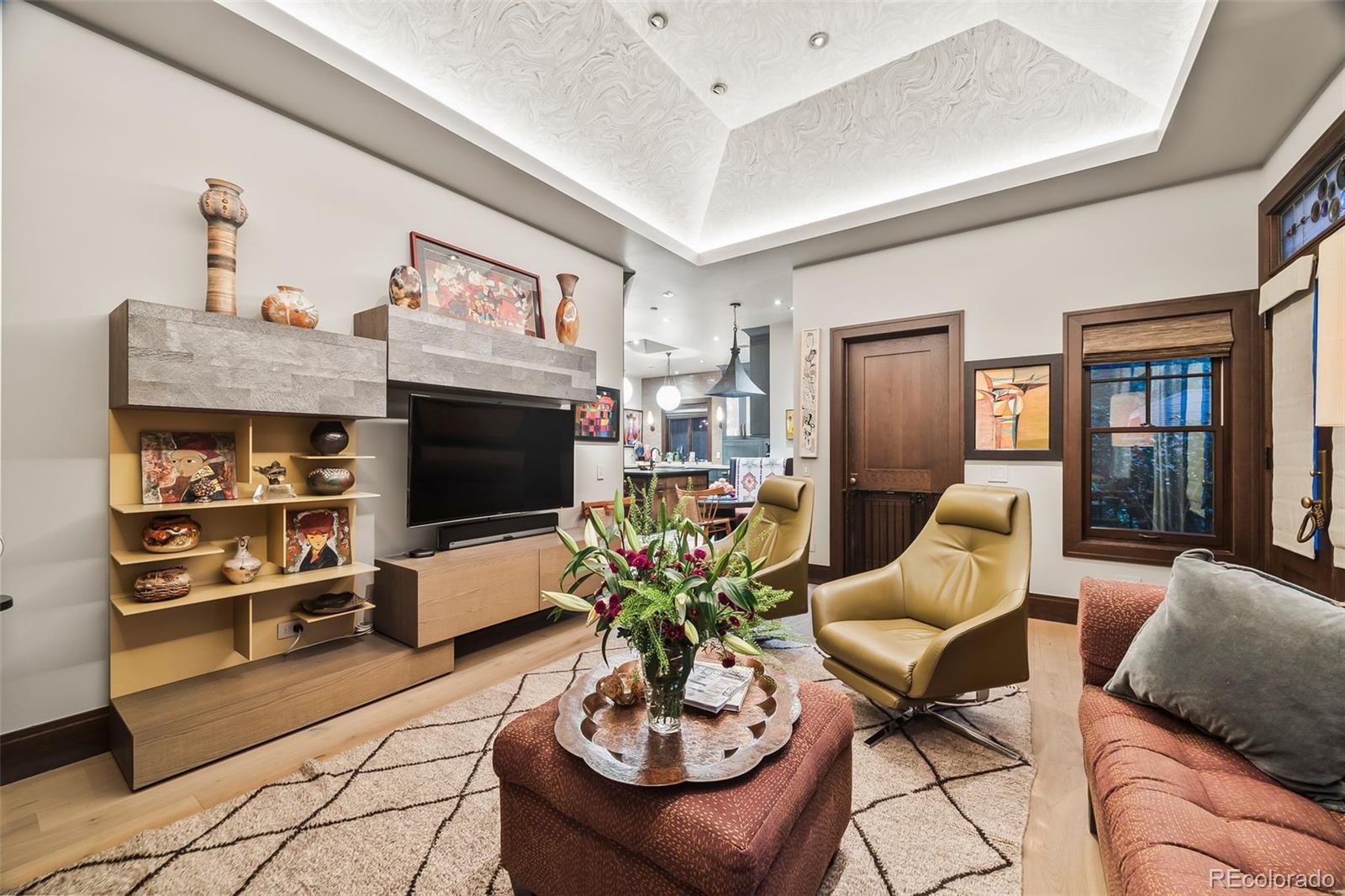 1233 S Williams Street