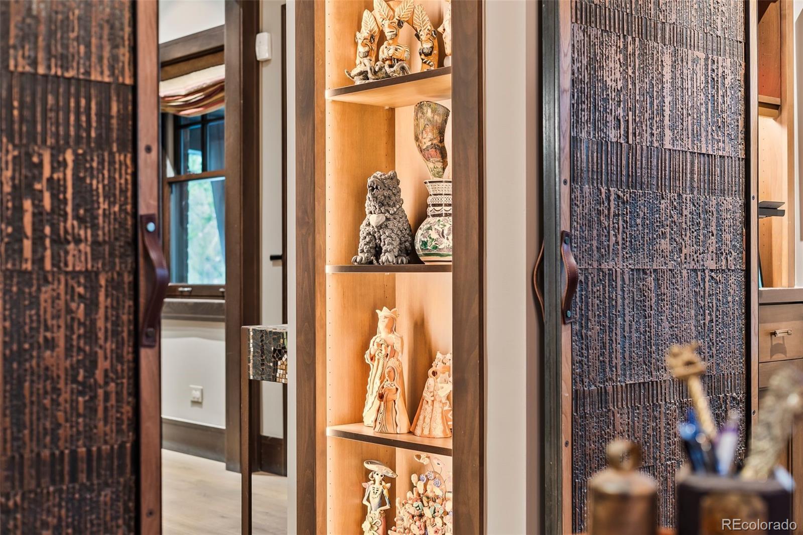 1233 S Williams Street