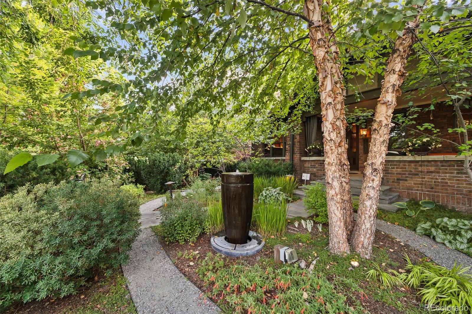 1233 S Williams Street