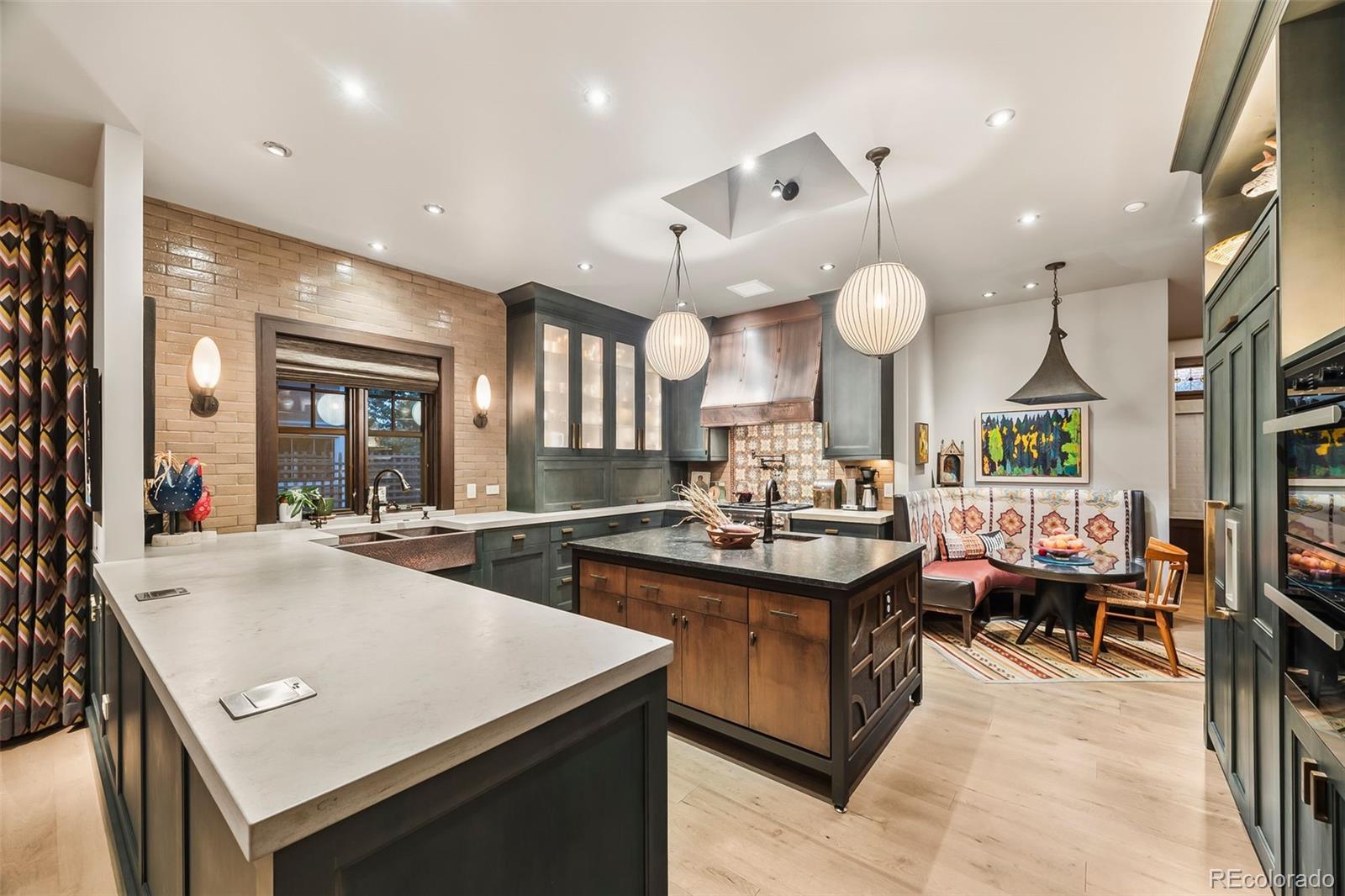 1233 S Williams Street