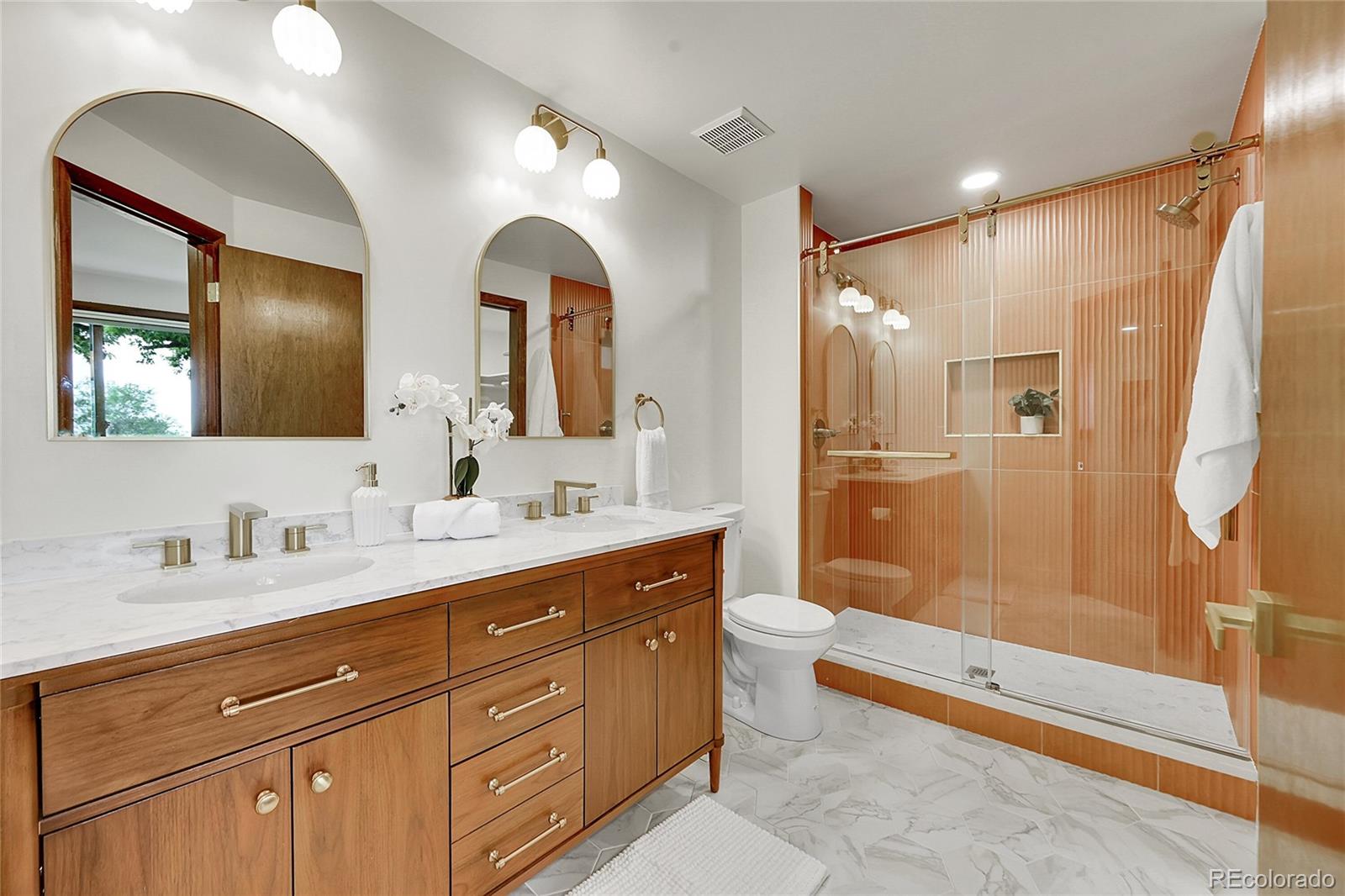 14043 W Alaska Drive