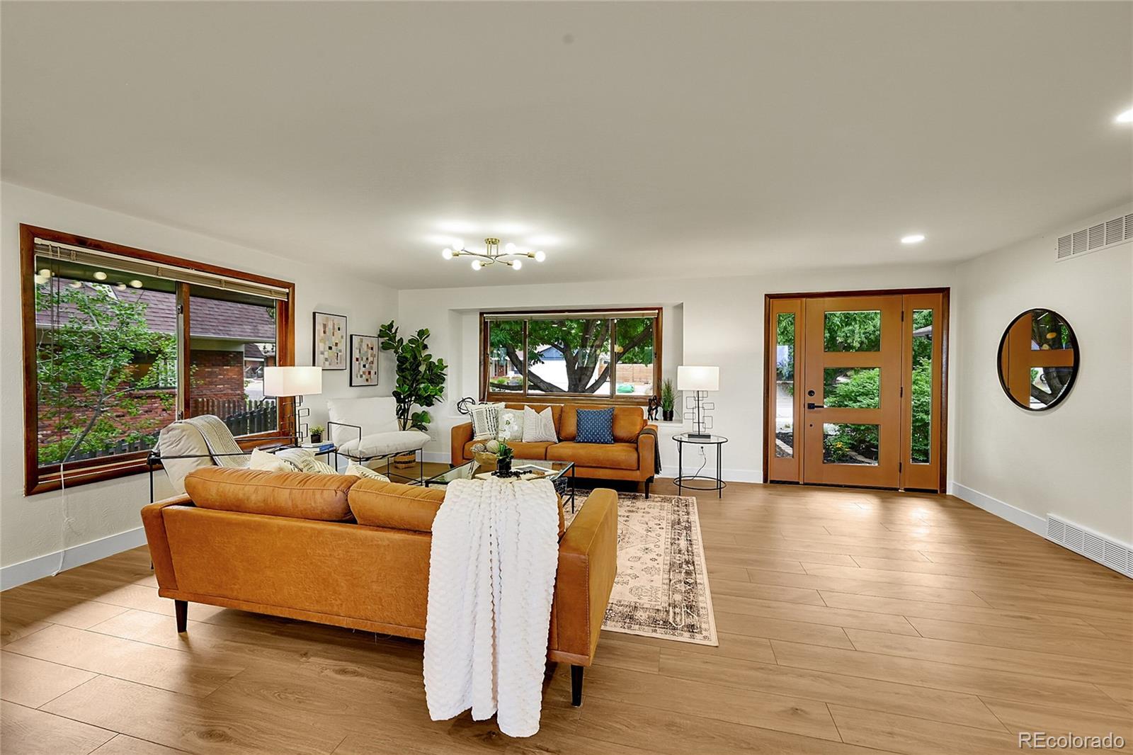 14043 W Alaska Drive