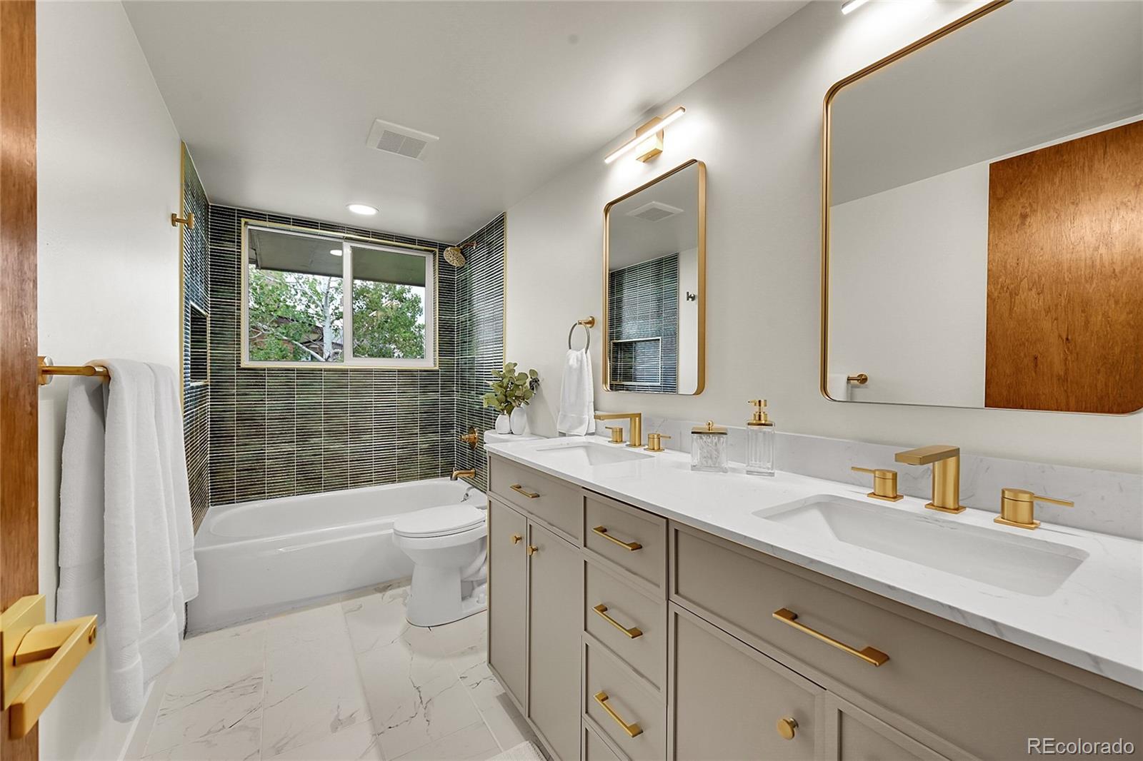 14043 W Alaska Drive