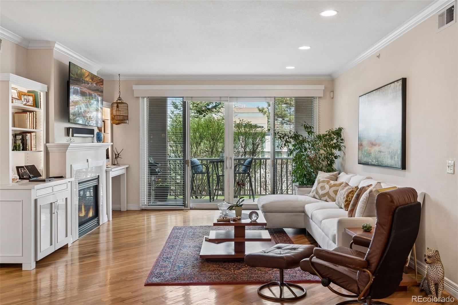 111 S Monroe Street Unit: B102