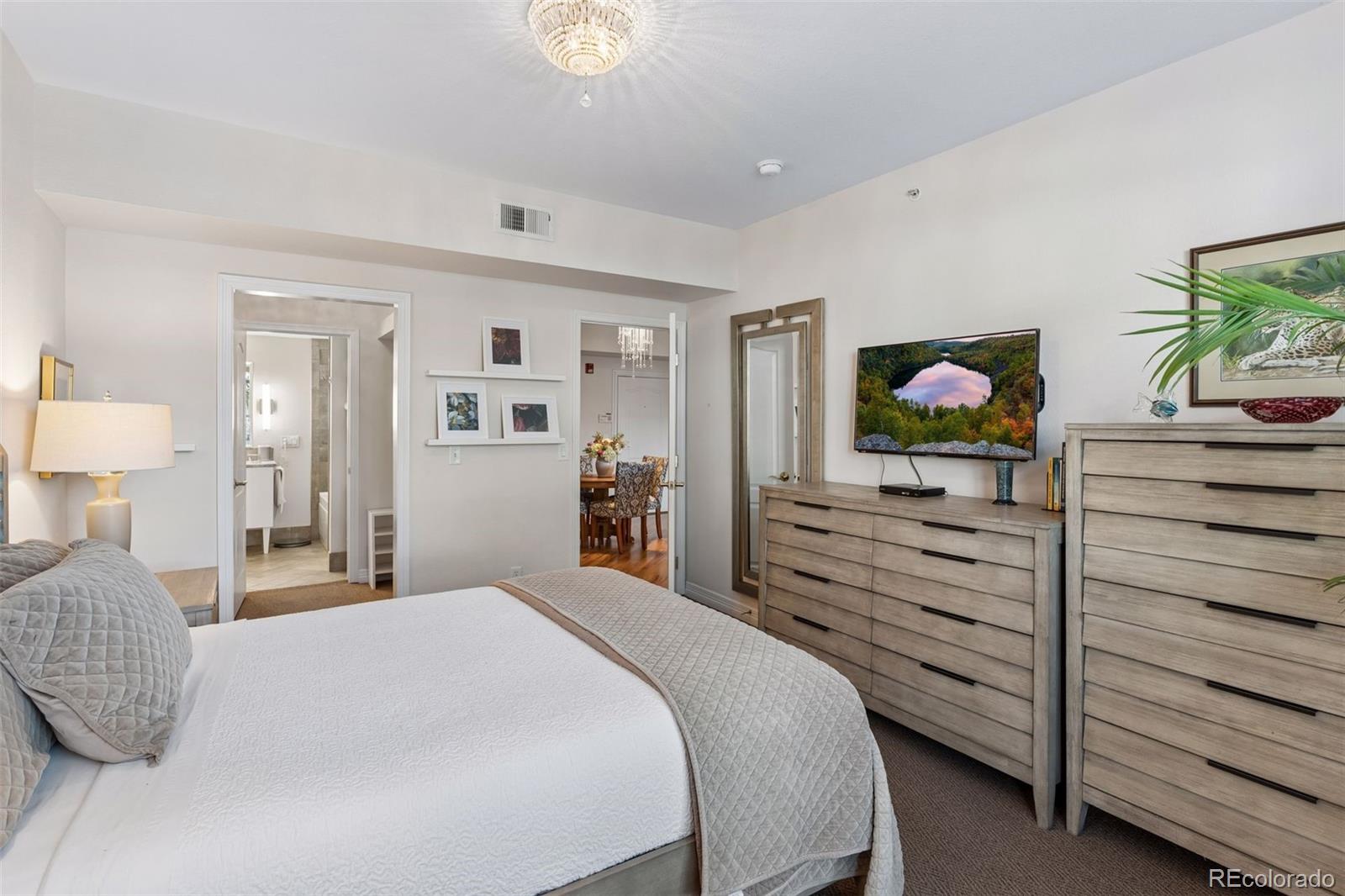 111 S Monroe Street Unit: B102