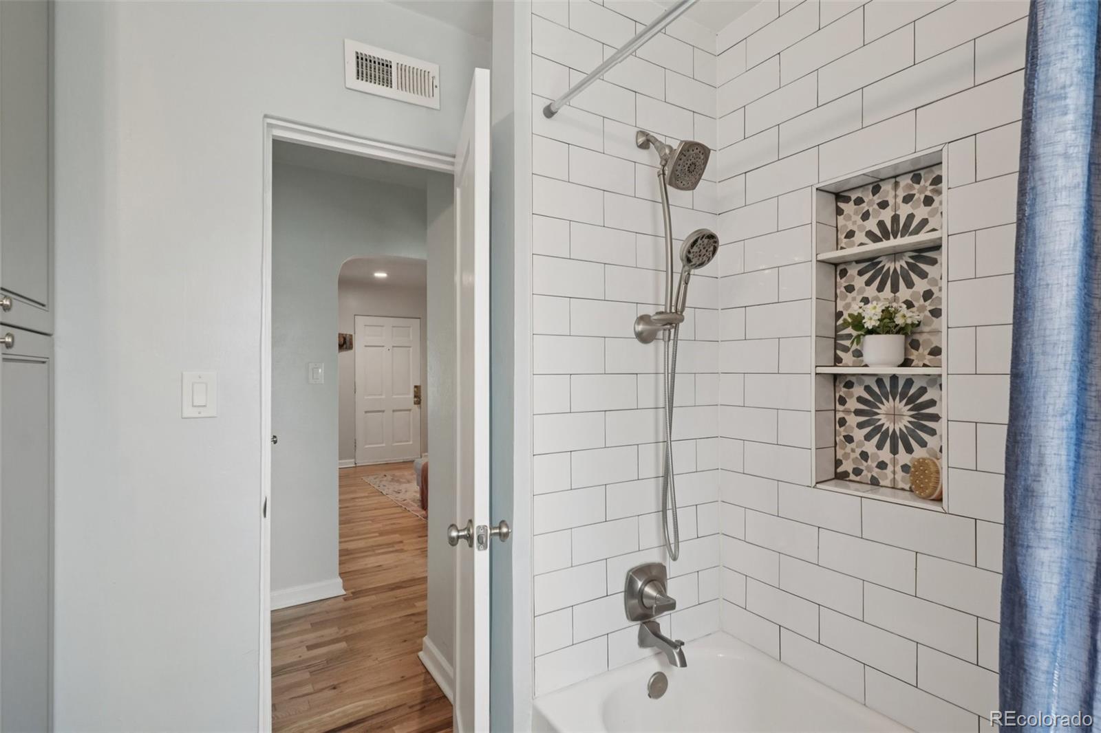 2480 Brentwood Street