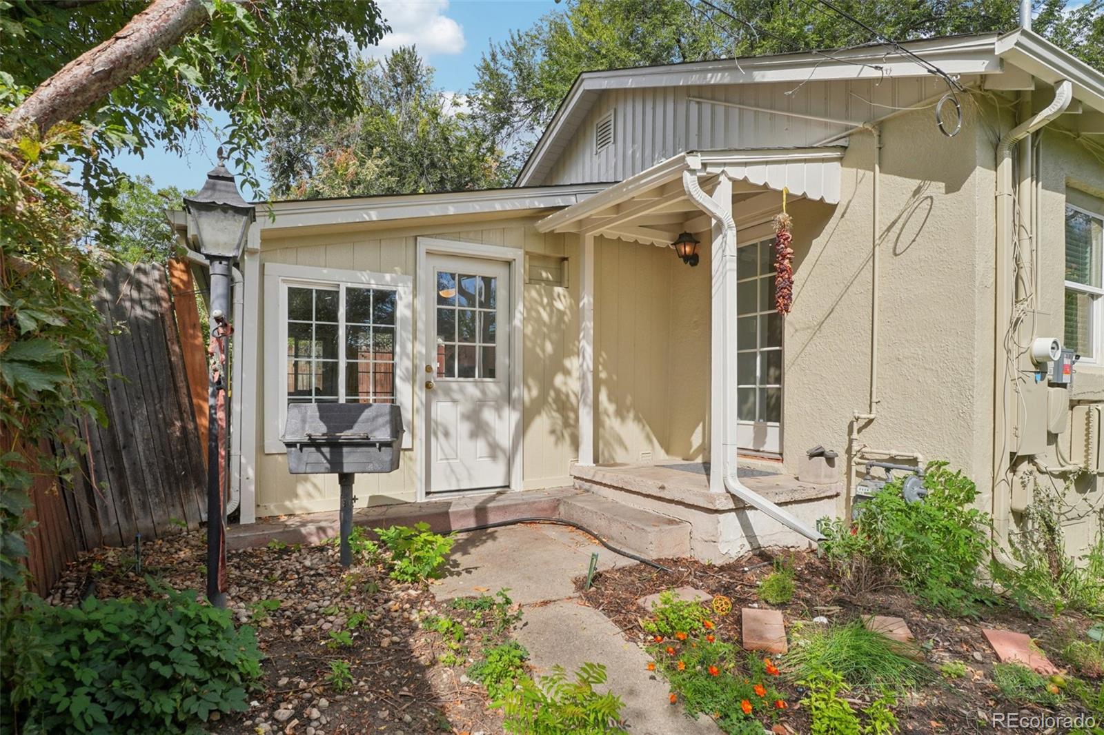 2480 Brentwood Street