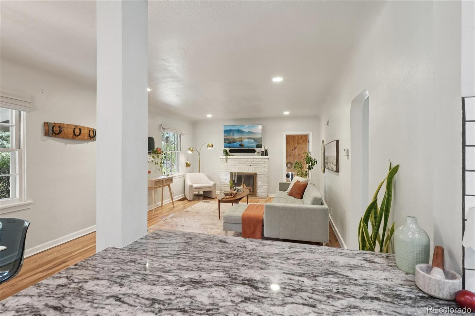 2480 Brentwood Street