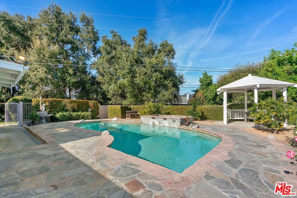 1229 Valebrook Place
