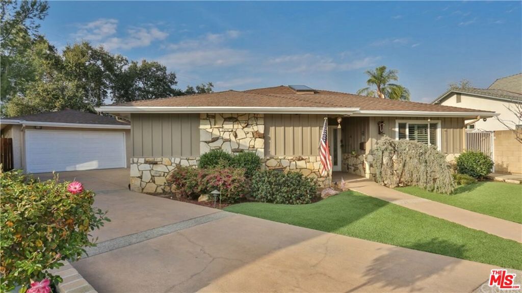 1229 Valebrook Place