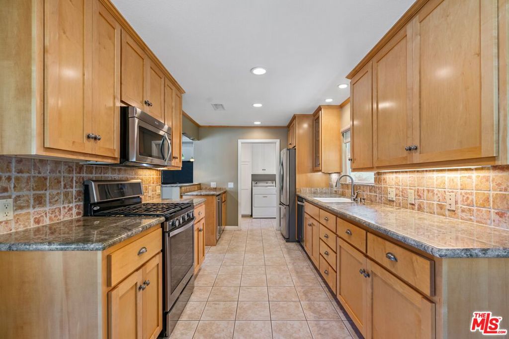 1229 Valebrook Place