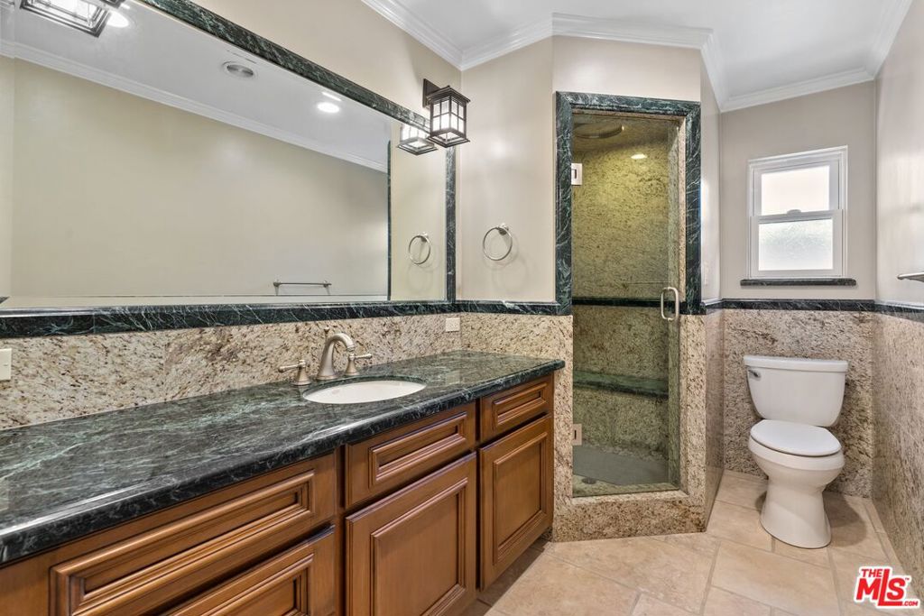 1229 Valebrook Place