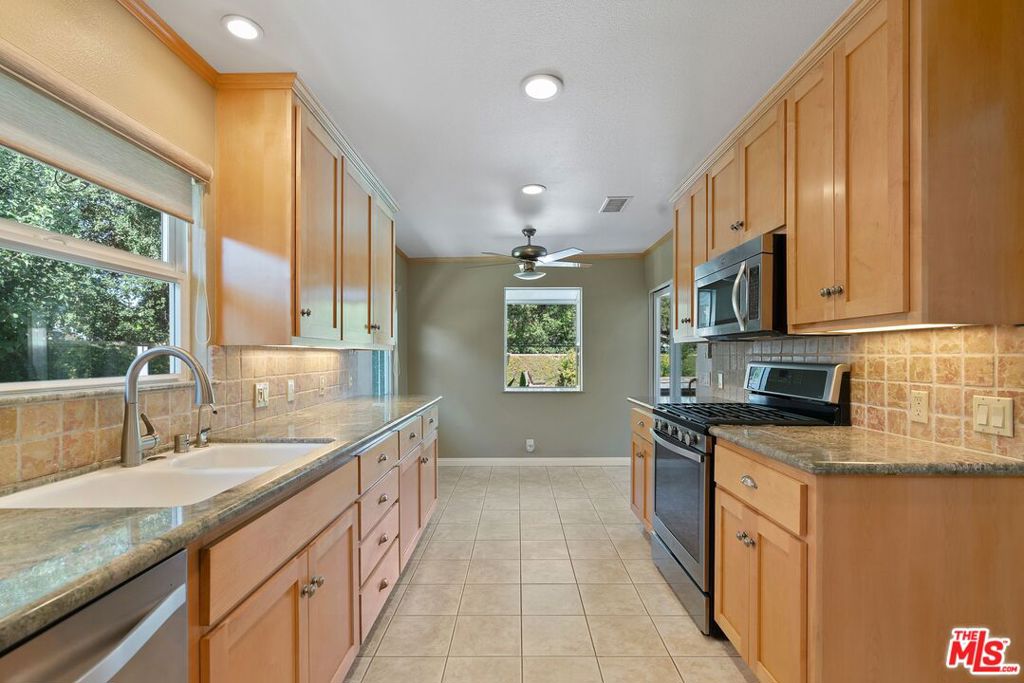 1229 Valebrook Place