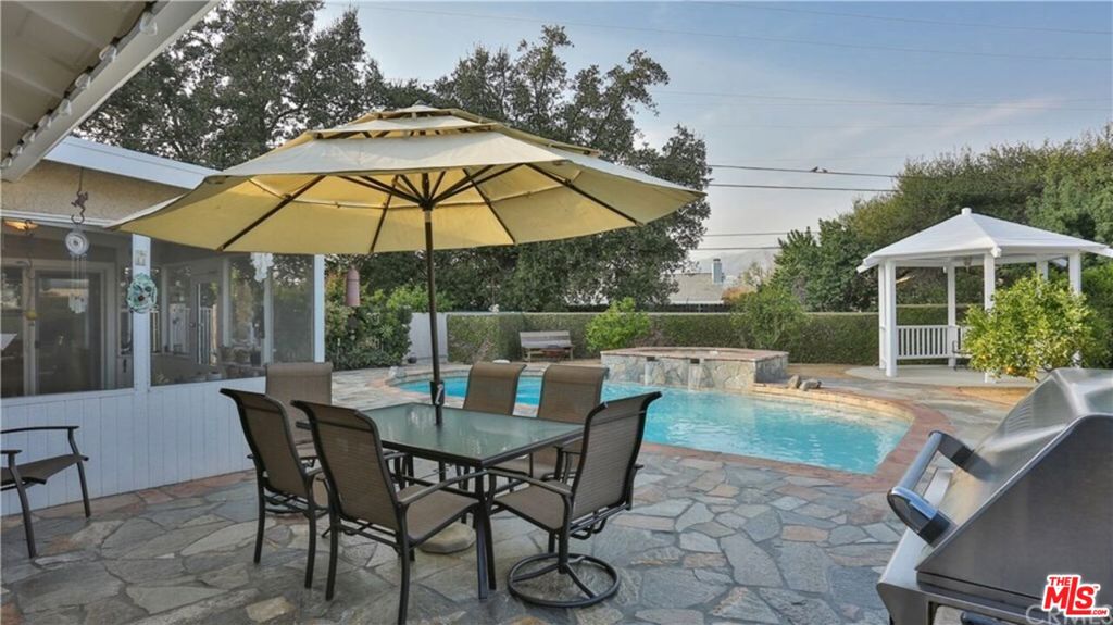1229 Valebrook Place