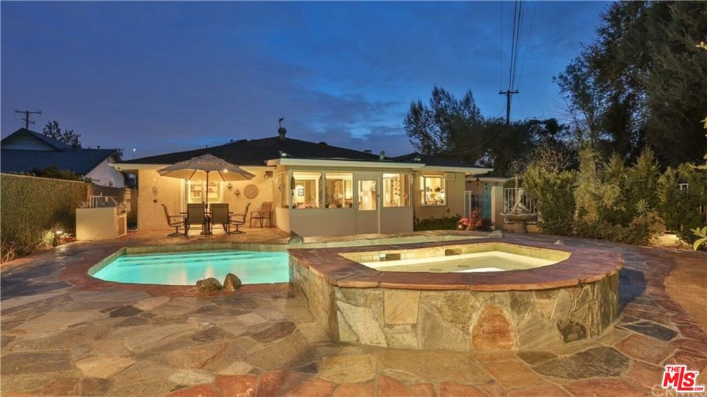 1229 Valebrook Place
