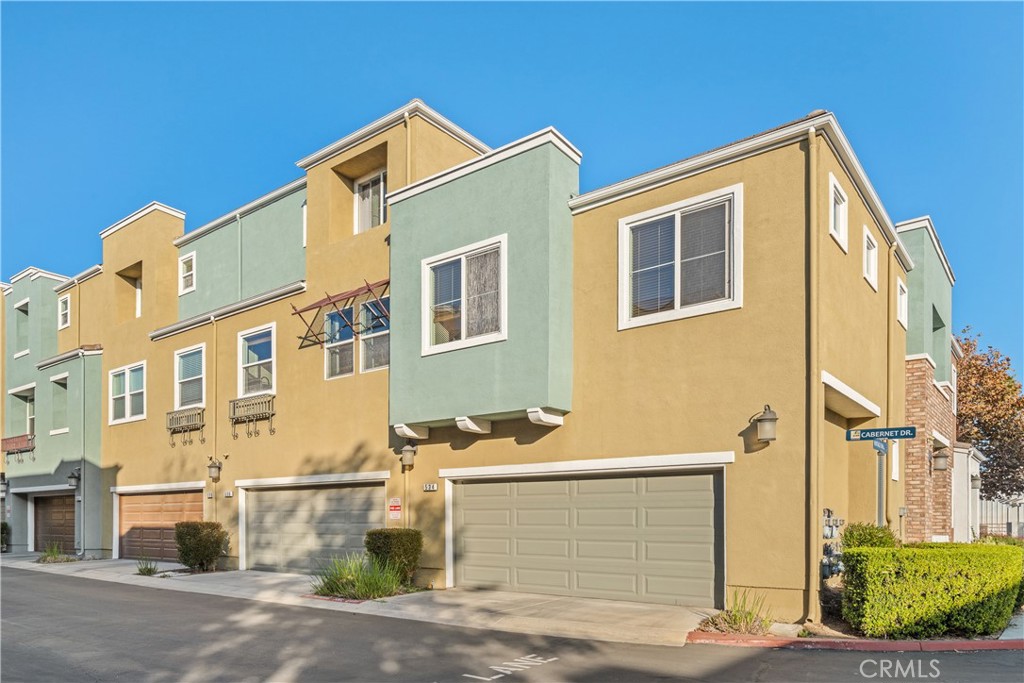 534 N Cabernet Drive