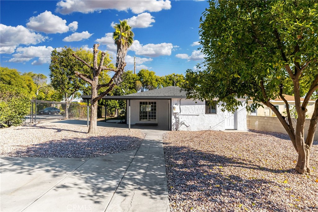 591 N Campus Avenue