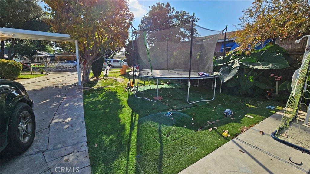 319 E Park Street