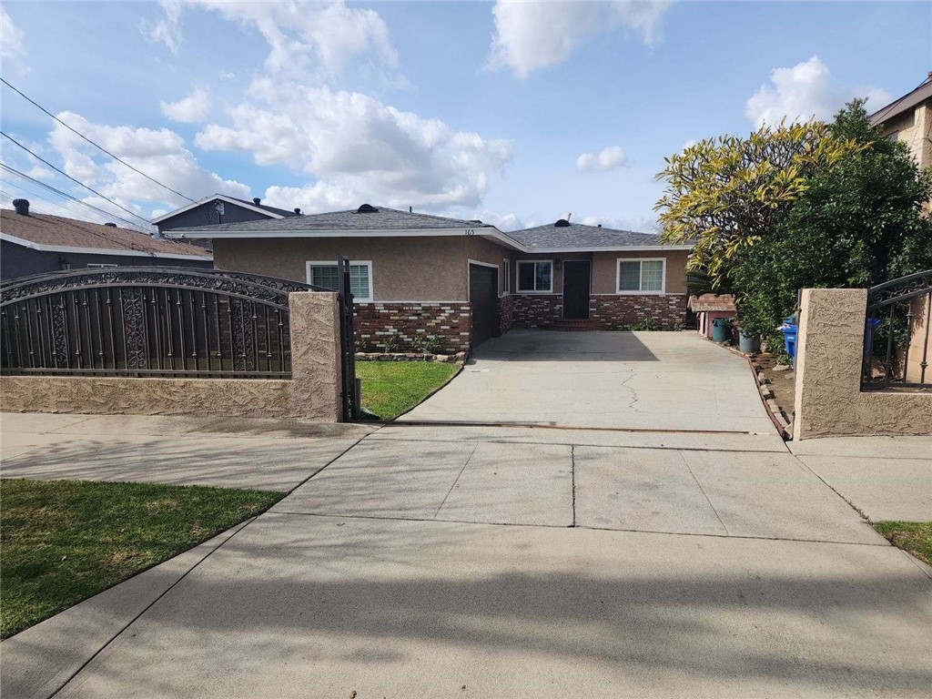 165 N Pasadena Avenue