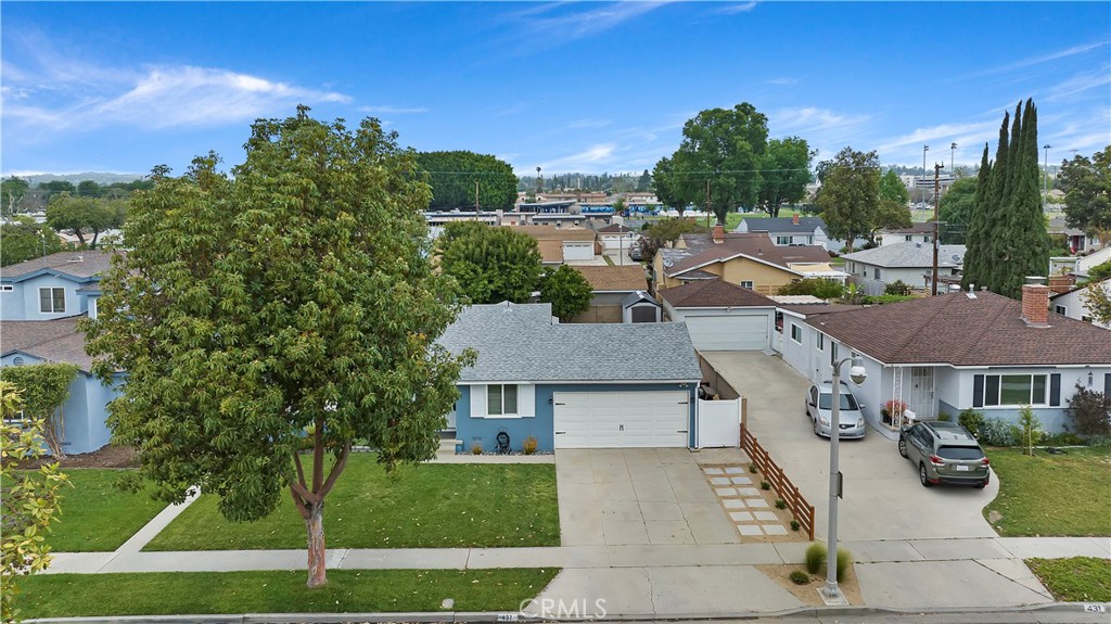 437 W Southgate Avenue