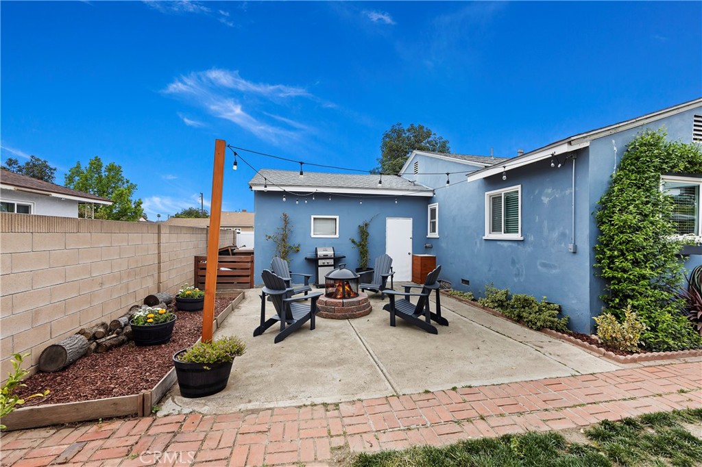 437 W Southgate Avenue