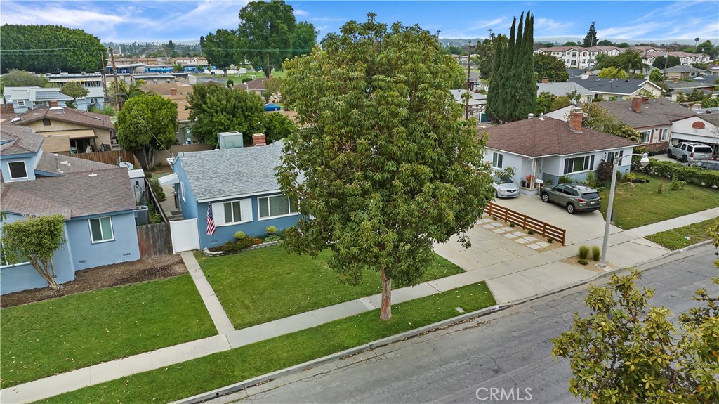 437 W Southgate Avenue