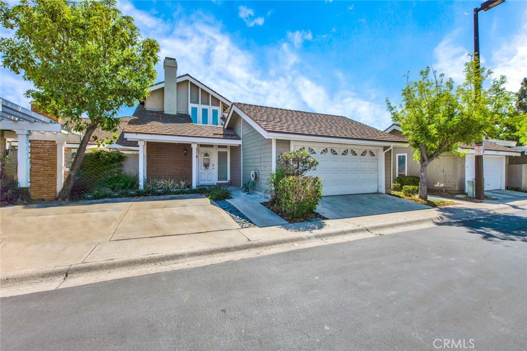 8 Tanglewood Drive