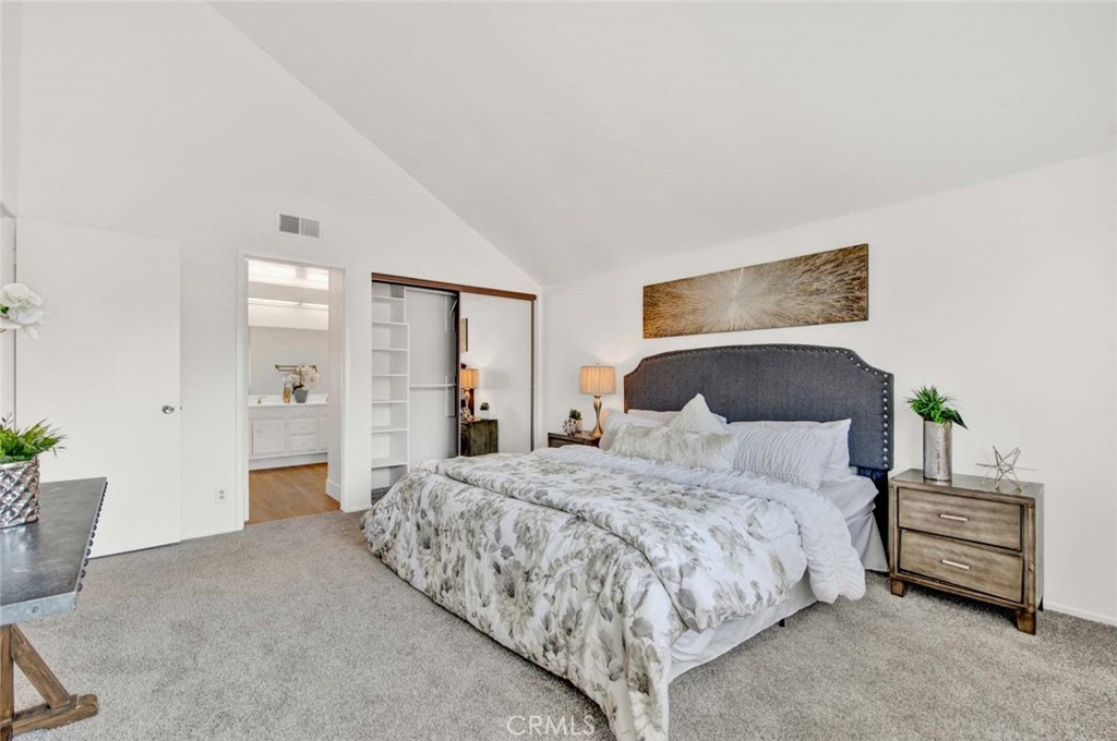 8 Tanglewood Drive