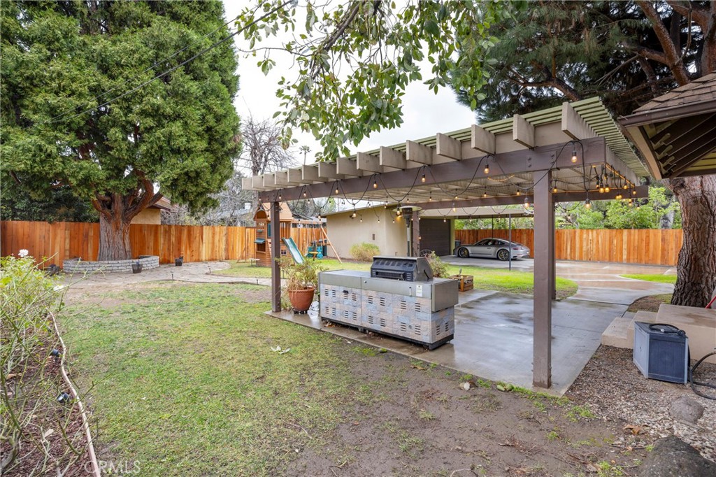 860 N Michigan Avenue