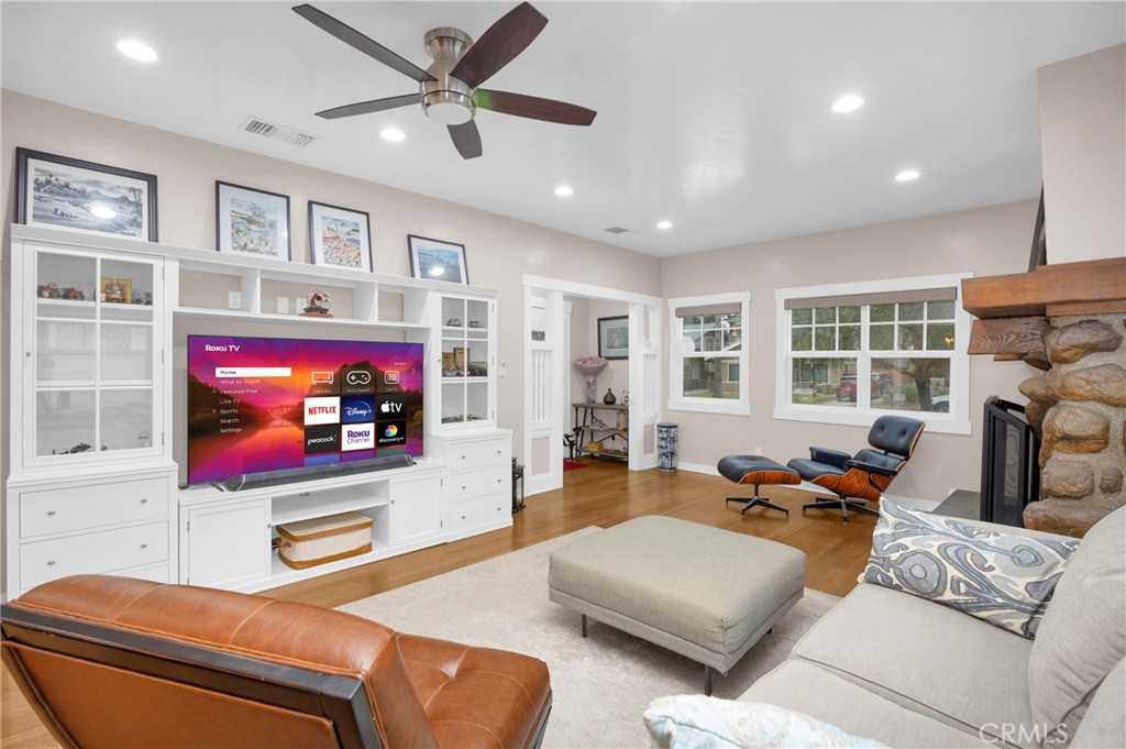 860 N Michigan Avenue