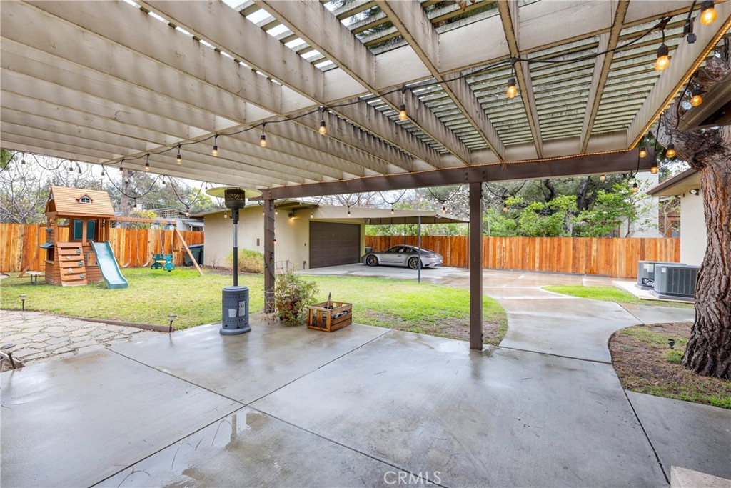 860 N Michigan Avenue