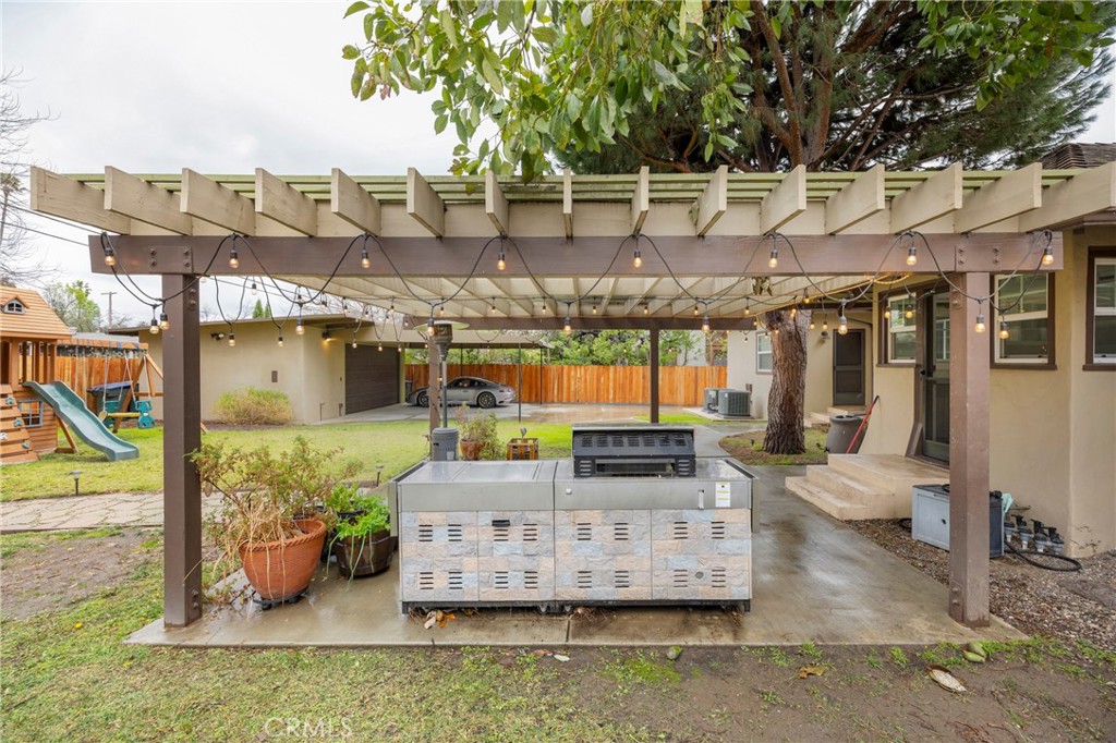 860 N Michigan Avenue