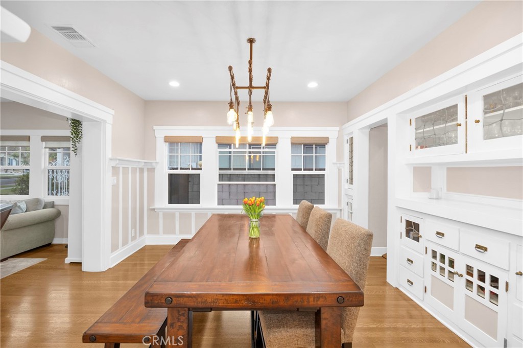 860 N Michigan Avenue