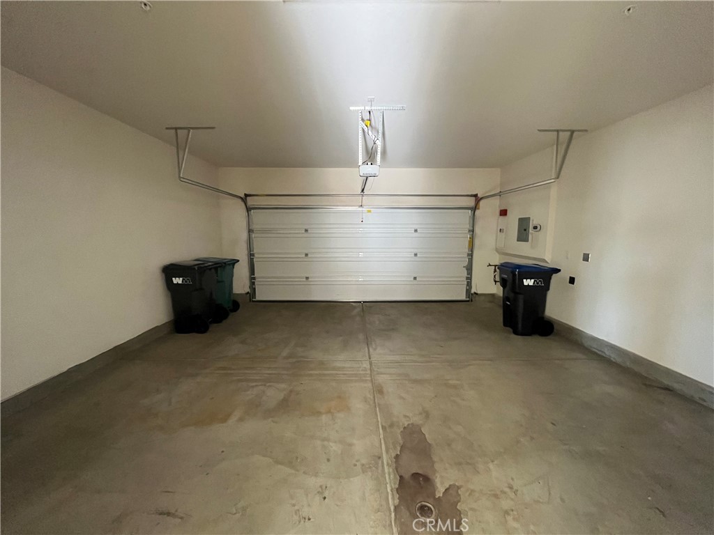 21073 Blossom Way