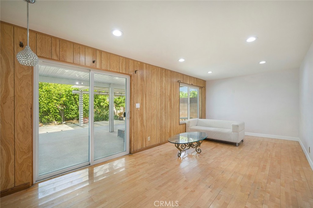 6126 Rowland Avenue