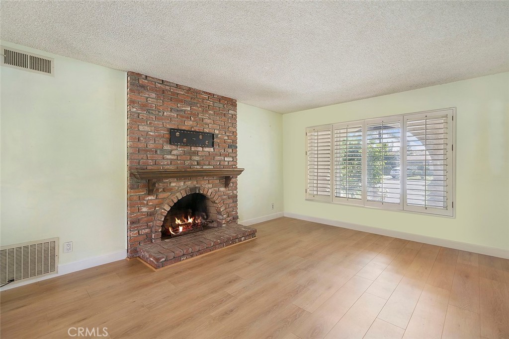 6126 Rowland Avenue