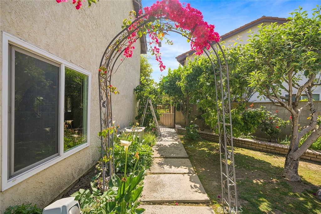 6126 Rowland Avenue