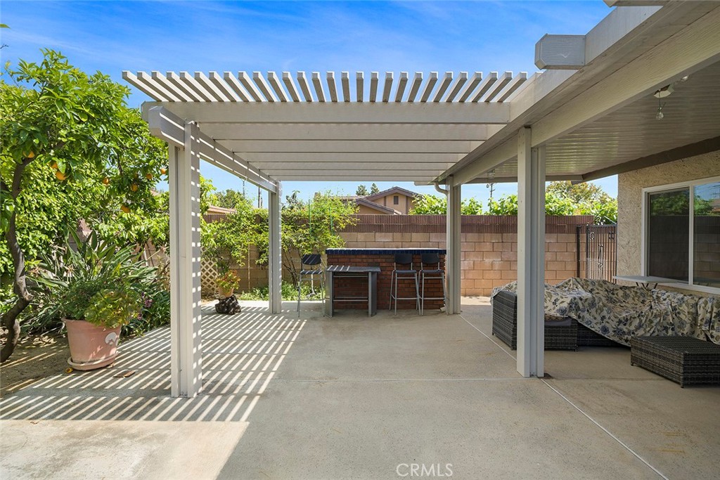 6126 Rowland Avenue