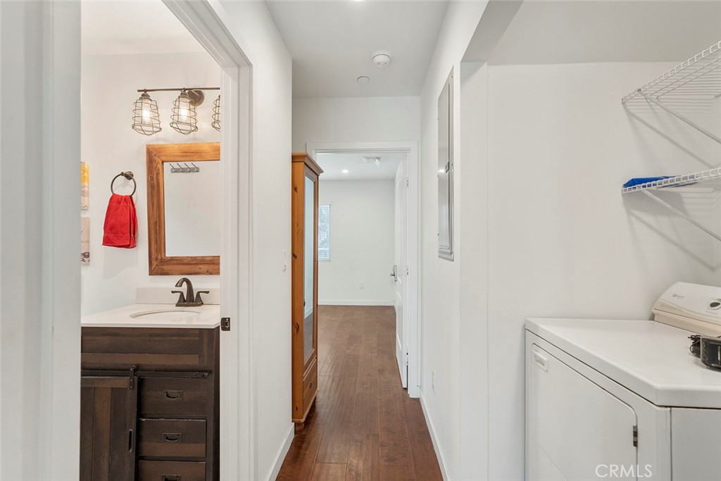 1466 W 49th Street
