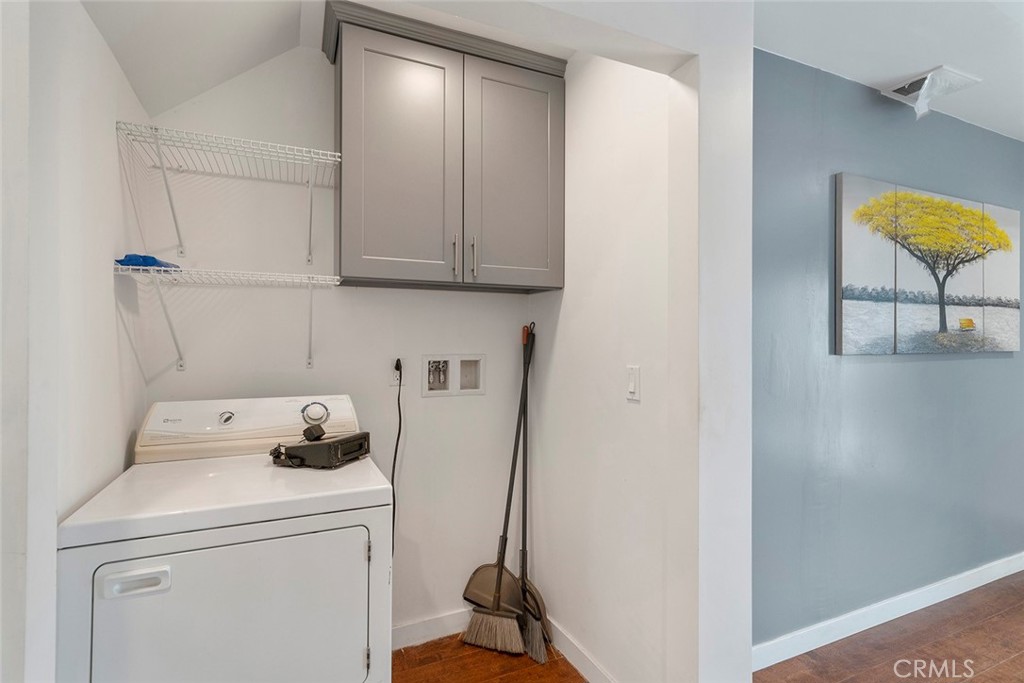 1466 W 49th Street