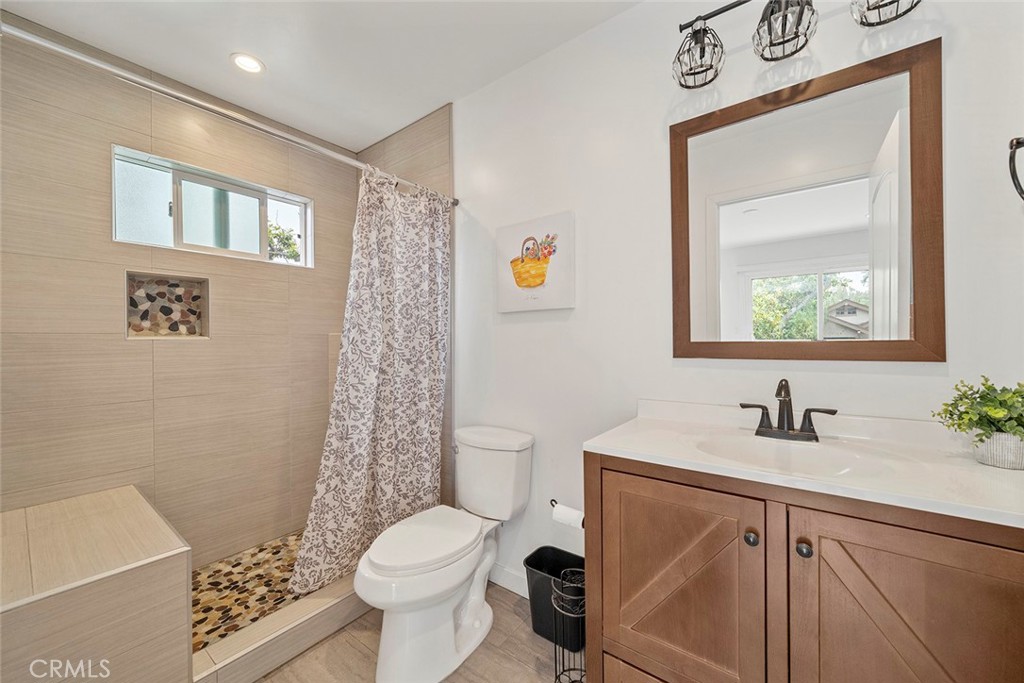 1466 W 49th Street