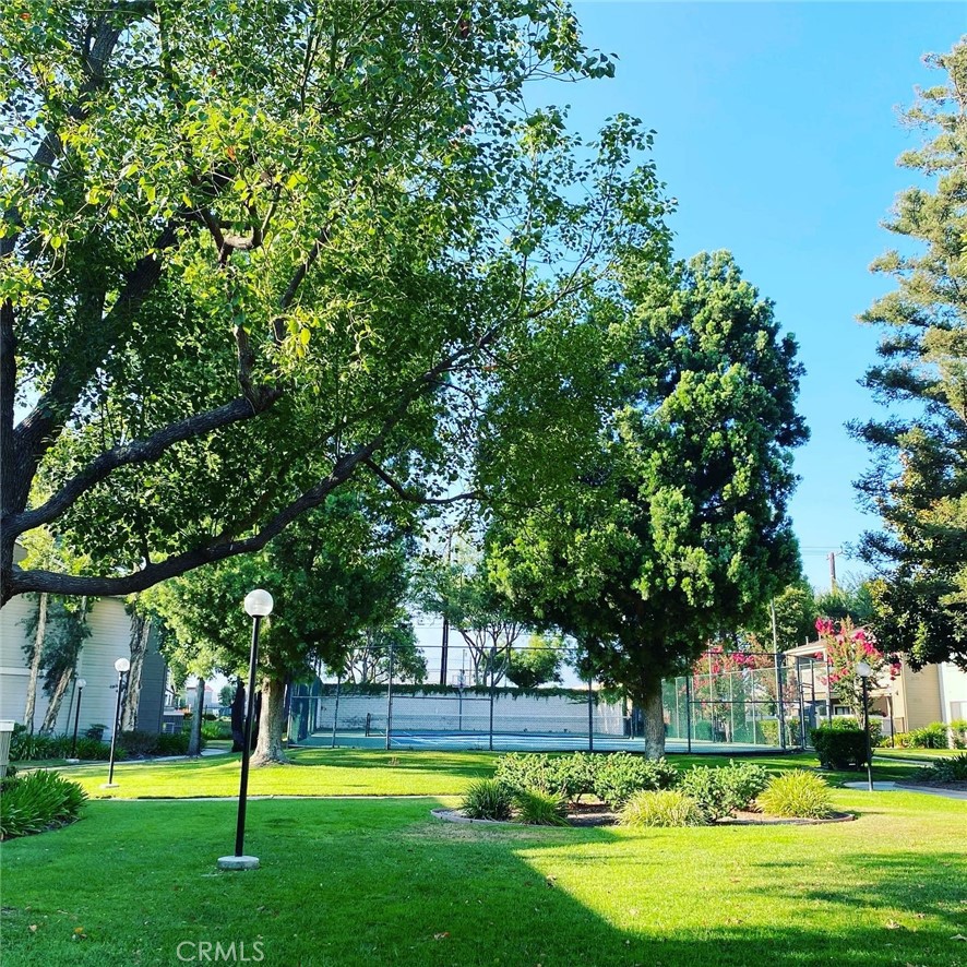 1309 W Mission Boulevard 136